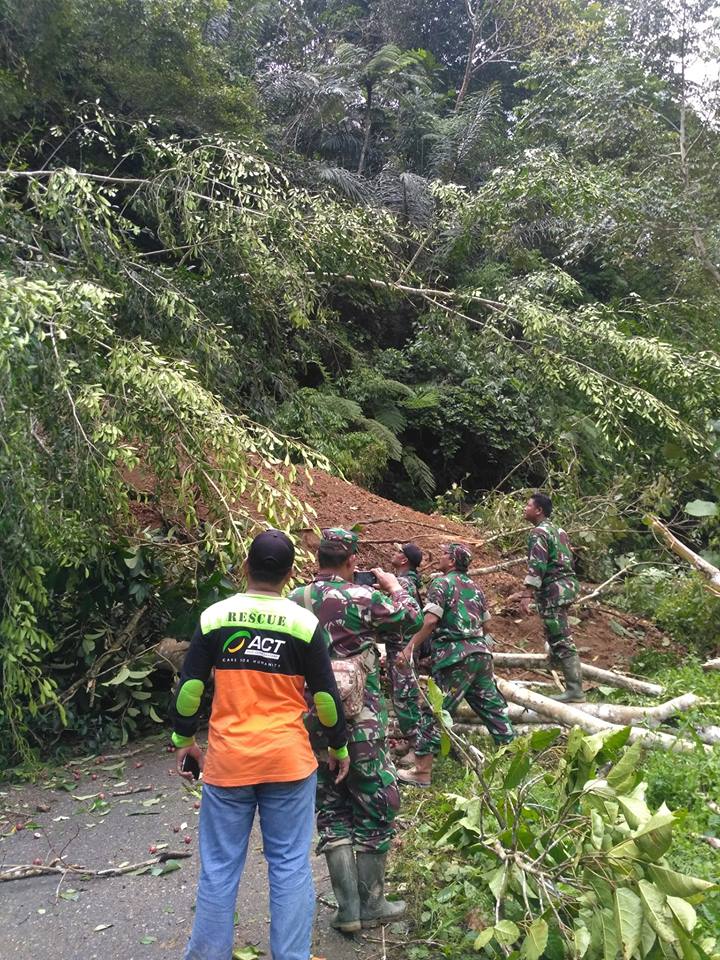 Banjir dan longsor Landa Madina(3),   Informasi Sulit, Guyuran Hujan Menghantui Masyarakat