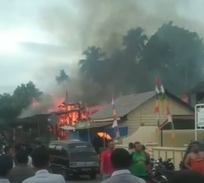 Terjadi Pagi Tadi , 3 Rumah di Kotanopan Kab.Madina Dilalap Sijago Merah