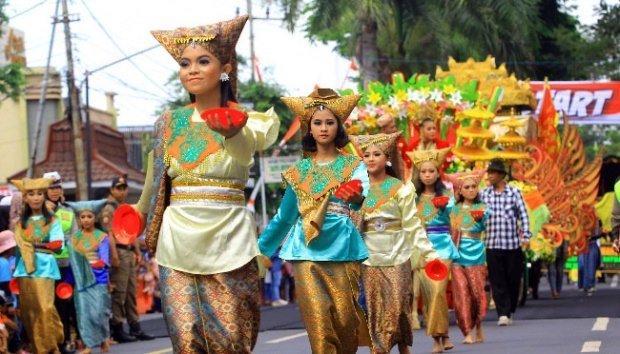 “Menguji Logika Kita Dalam Berkarnaval”