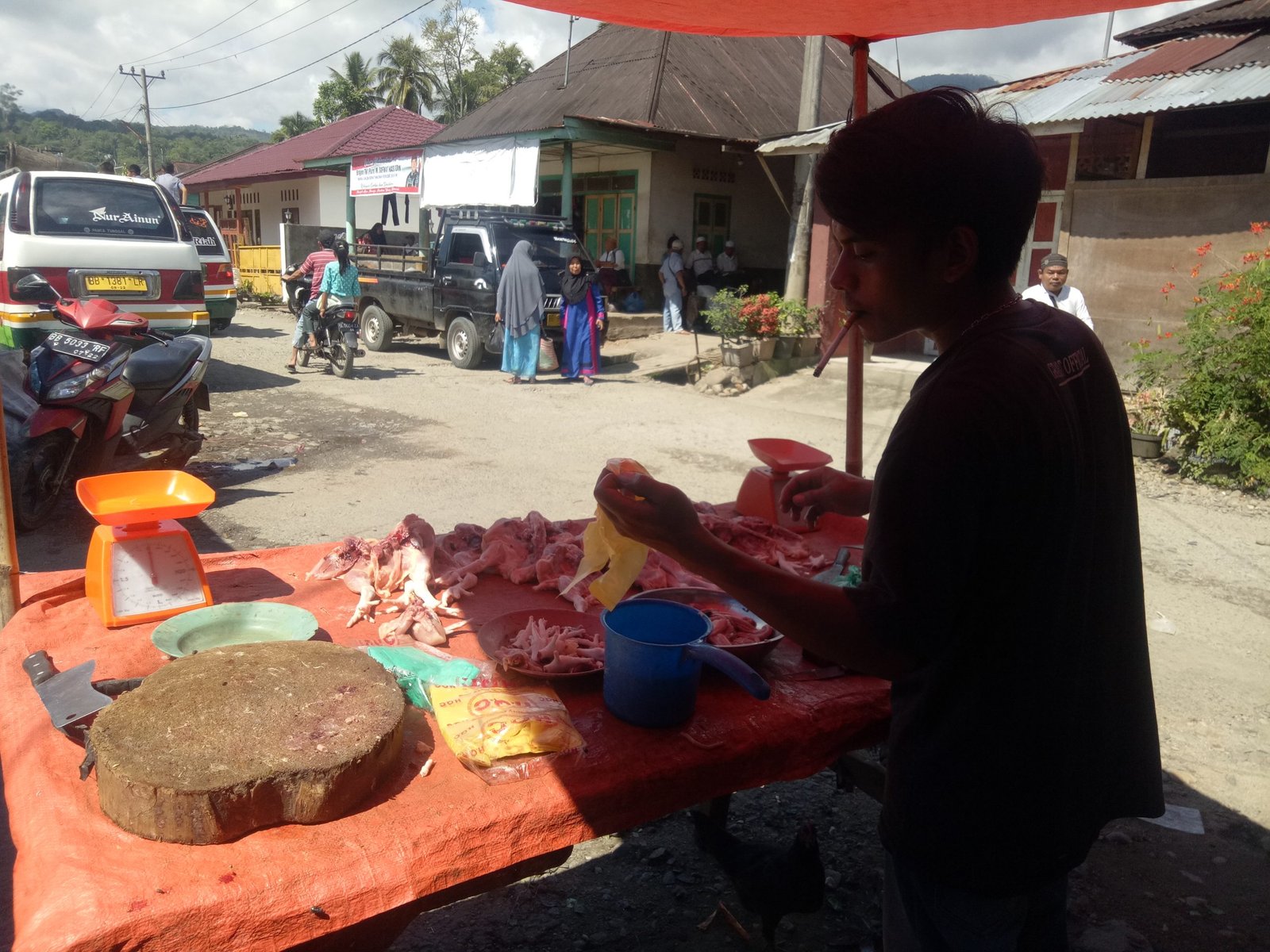 Ayam Potong di Pasar Kayulaut Rp 45.000/Kg