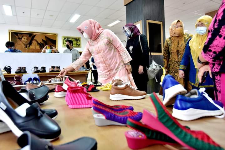 Nawal Ajak Seluruh Pihak Besarkan UMKM Kerajinan Sumut