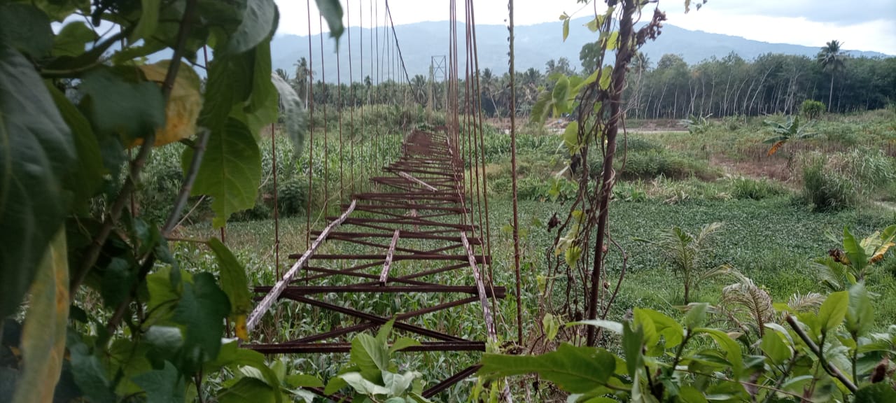 Sekitar Jembatan Gantung Kampung Baru, LSM Mendesak Kejatisu Periksa Direktur PT.WKS