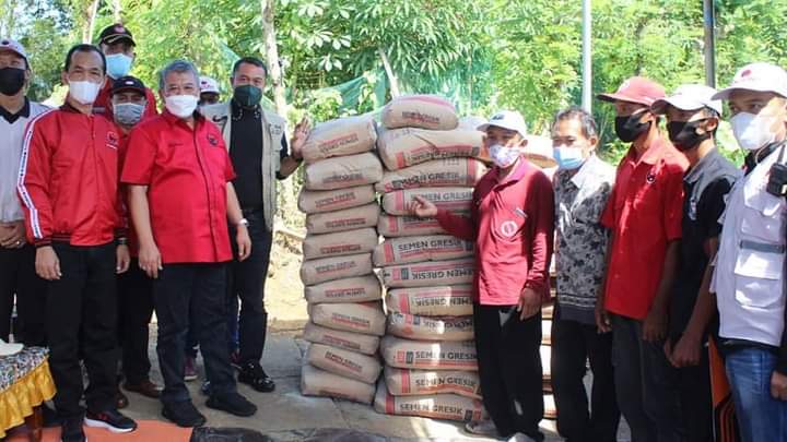 DPD PDI Perjuangan Jawa Timur Kembali Berikan Bantuan Korban Gempa.