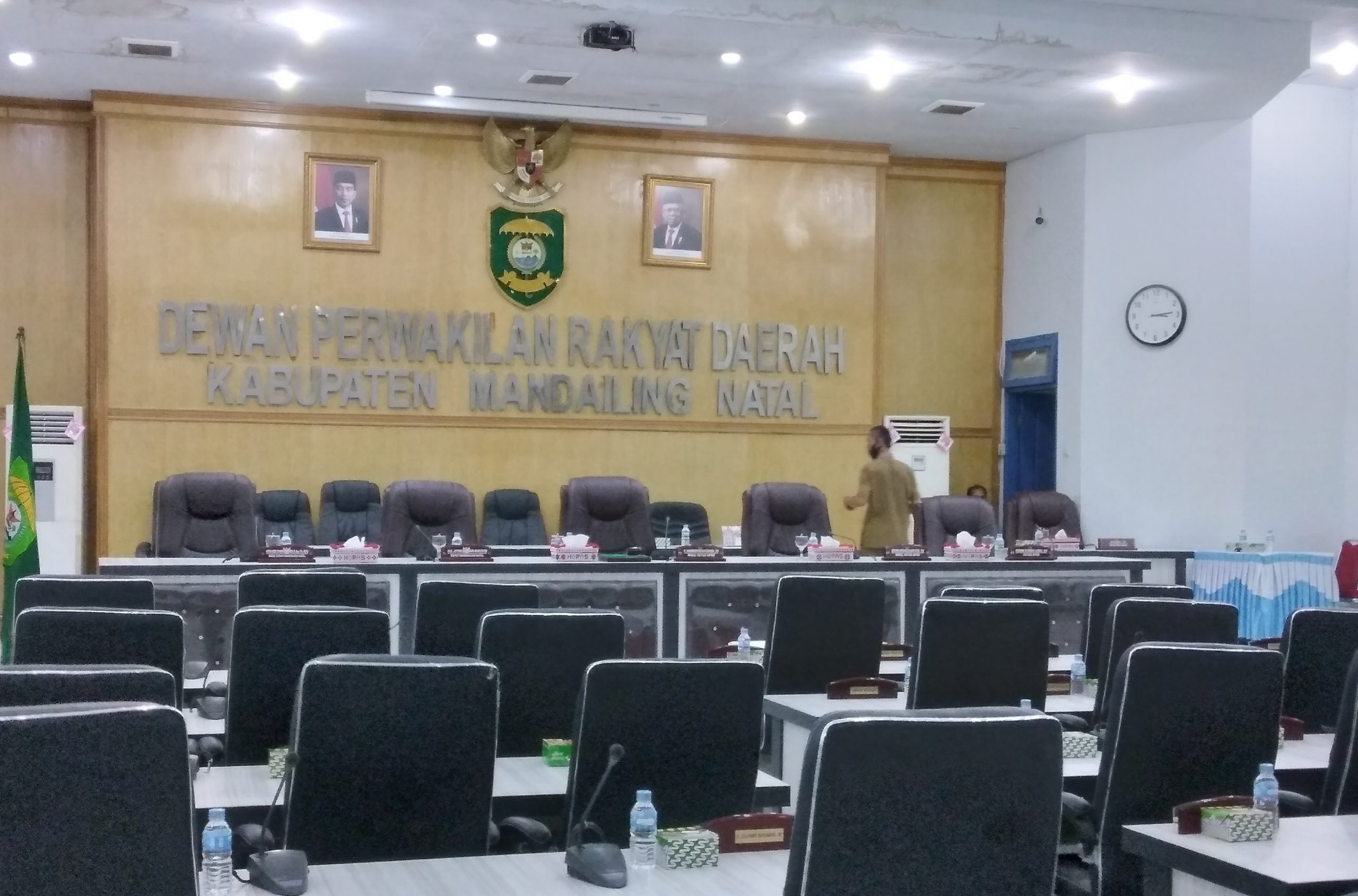 Paripurna Penandatanganan RPJMD  Kabupaten Mandailing Natal Tahun 2021-2026 ” Molor Waktunya “