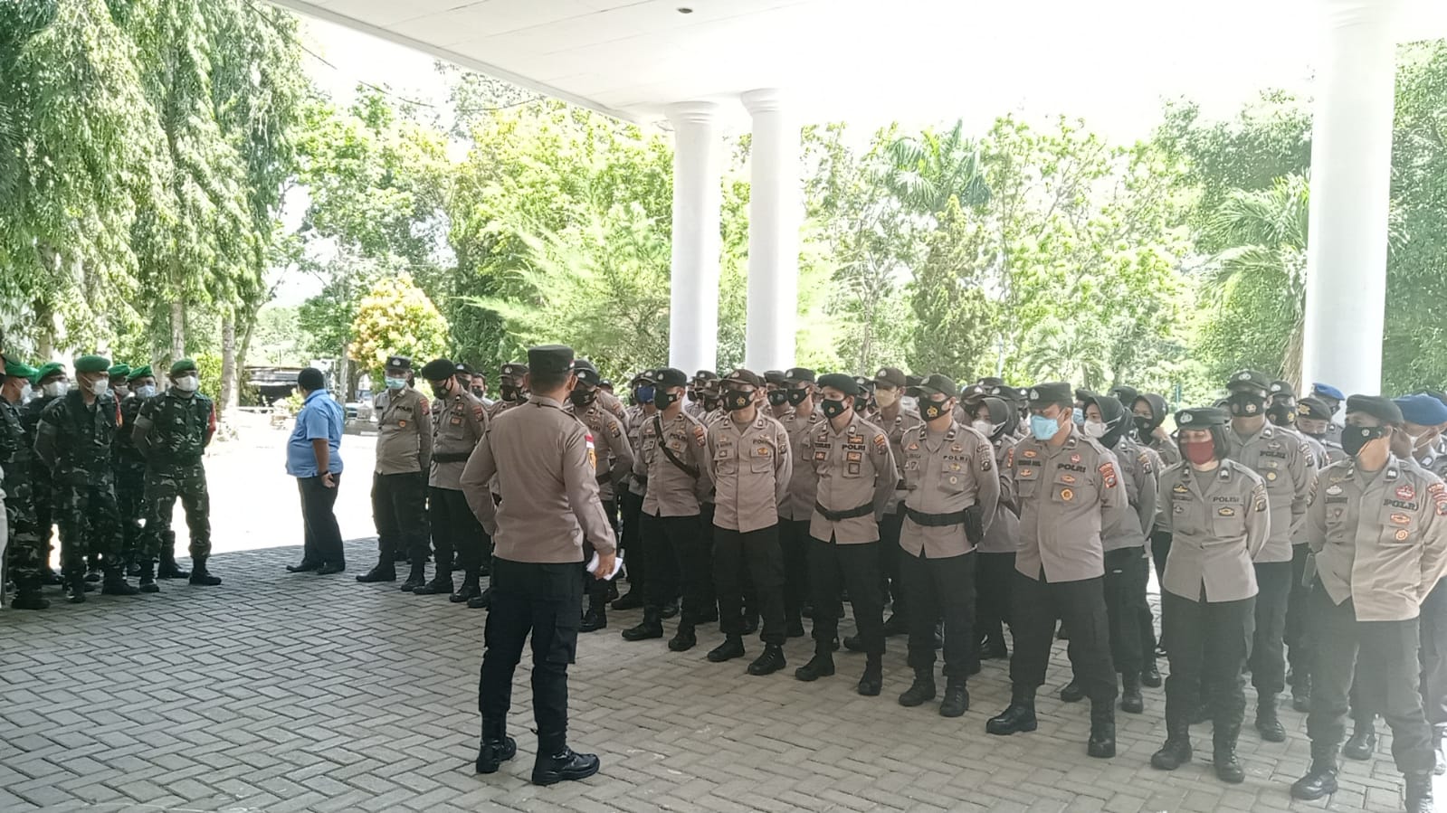 Pengamanan Unras di DPRD Madina Sukses