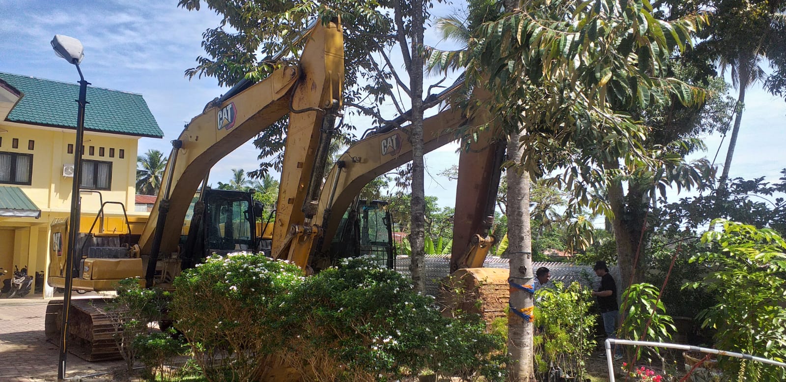 Excavator dan 4 Pelaku PETI di Kawasan TNBG Diamankan
