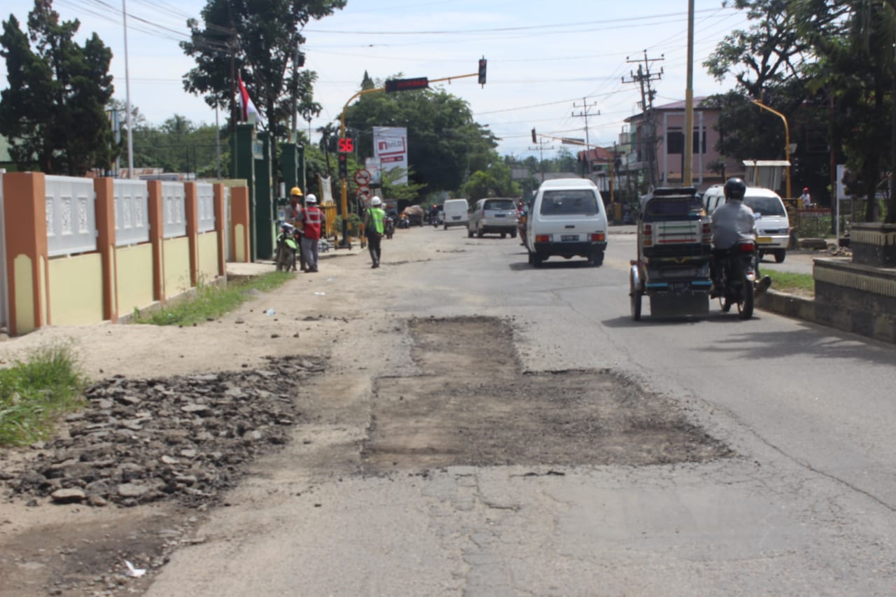 Jalinsum di Madina Dilobangi Menimbulkan ” Bahaya ” Bagi Masyarakat