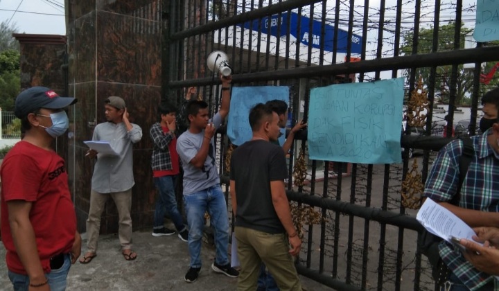 Membongkar ” Korupsi ” di Lingkungan Dinas Pendidikan Mandailing Natal (1 )