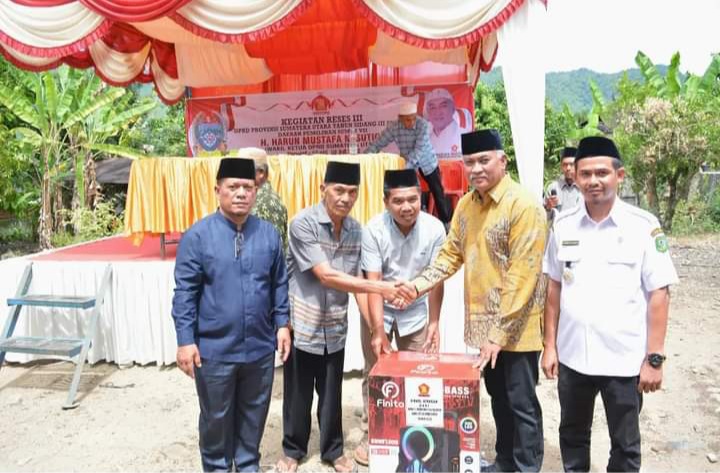 Reses H.Harun Musthafa Nasution Sukses di Desa Hutarimbaru Kec.Panyabungan Timur
