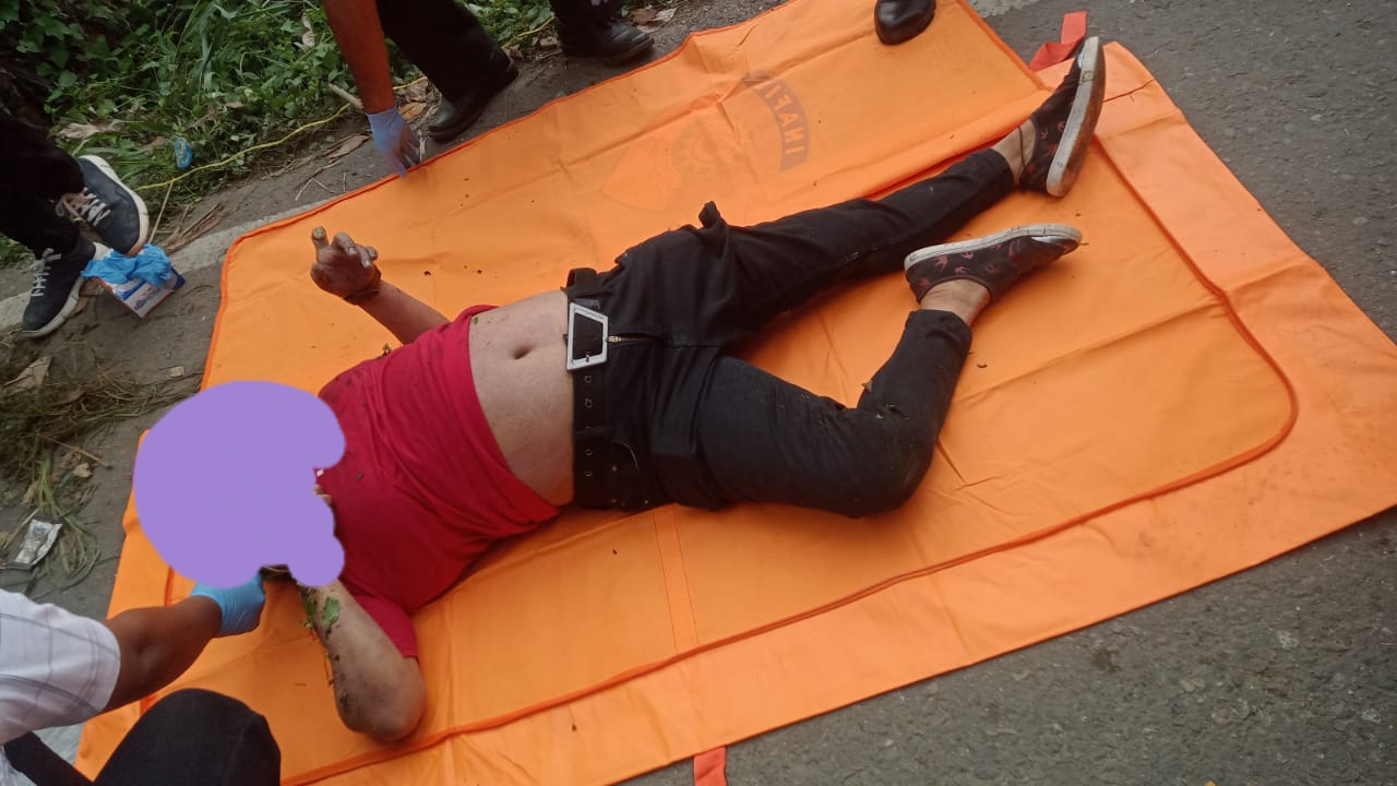 Breaking News, Mayat Mr.X di Parit Desa Simanondong Kec.Panyabungan Utara