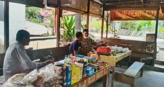 Bhabinkamtibmas Desa Hutapungkut Jae Sosialisasi Vaksin Booster Kepada Warga