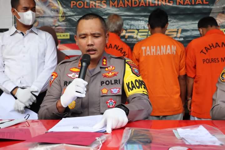 Polres Madina Press Release Pengungkapan Judi Togel, Kapolres : Pemberantasan Jalan Terus
