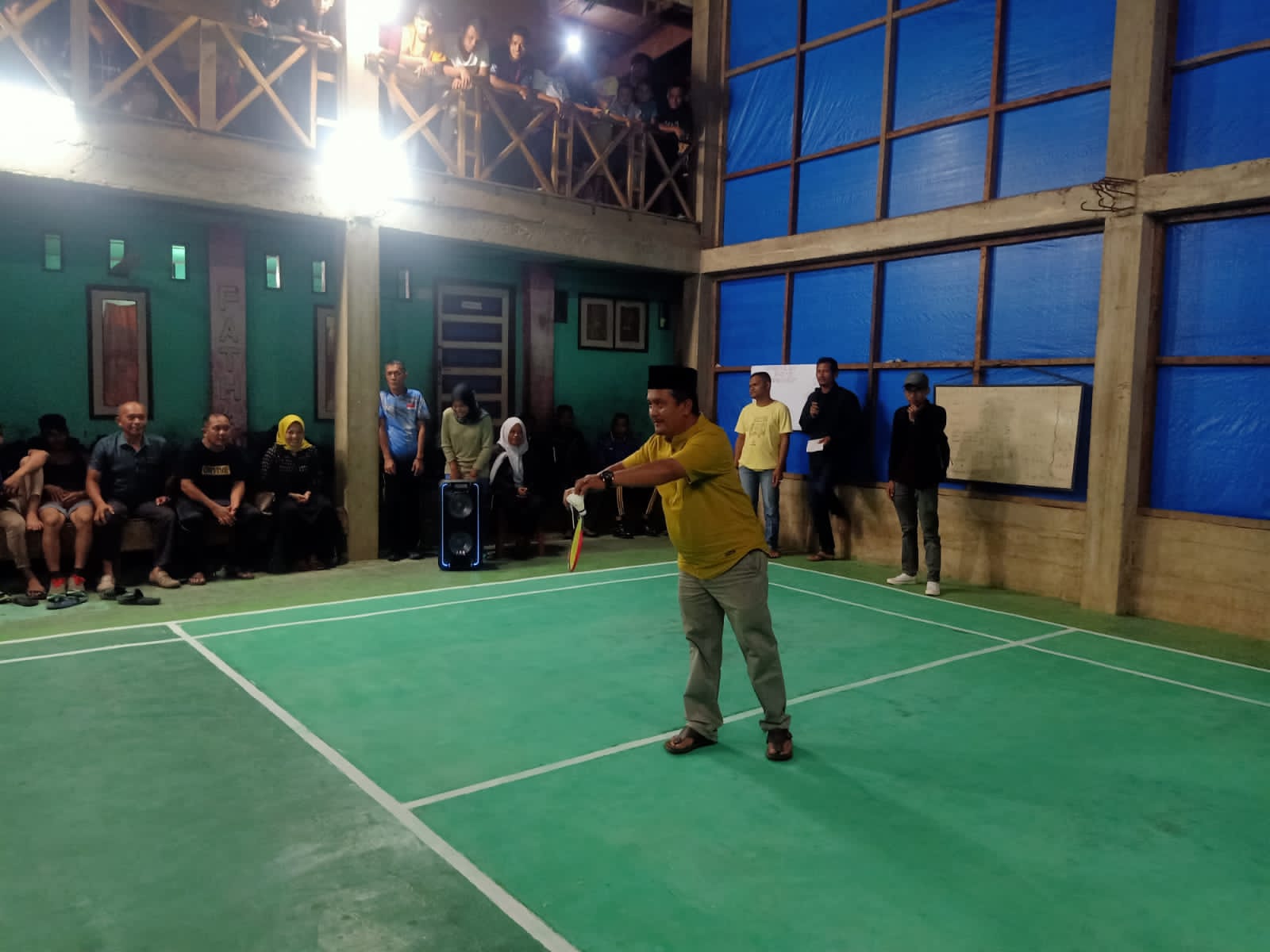 Menjelang HUT RI Ke-77, Turnamen Batminton di Kec.Tambangan