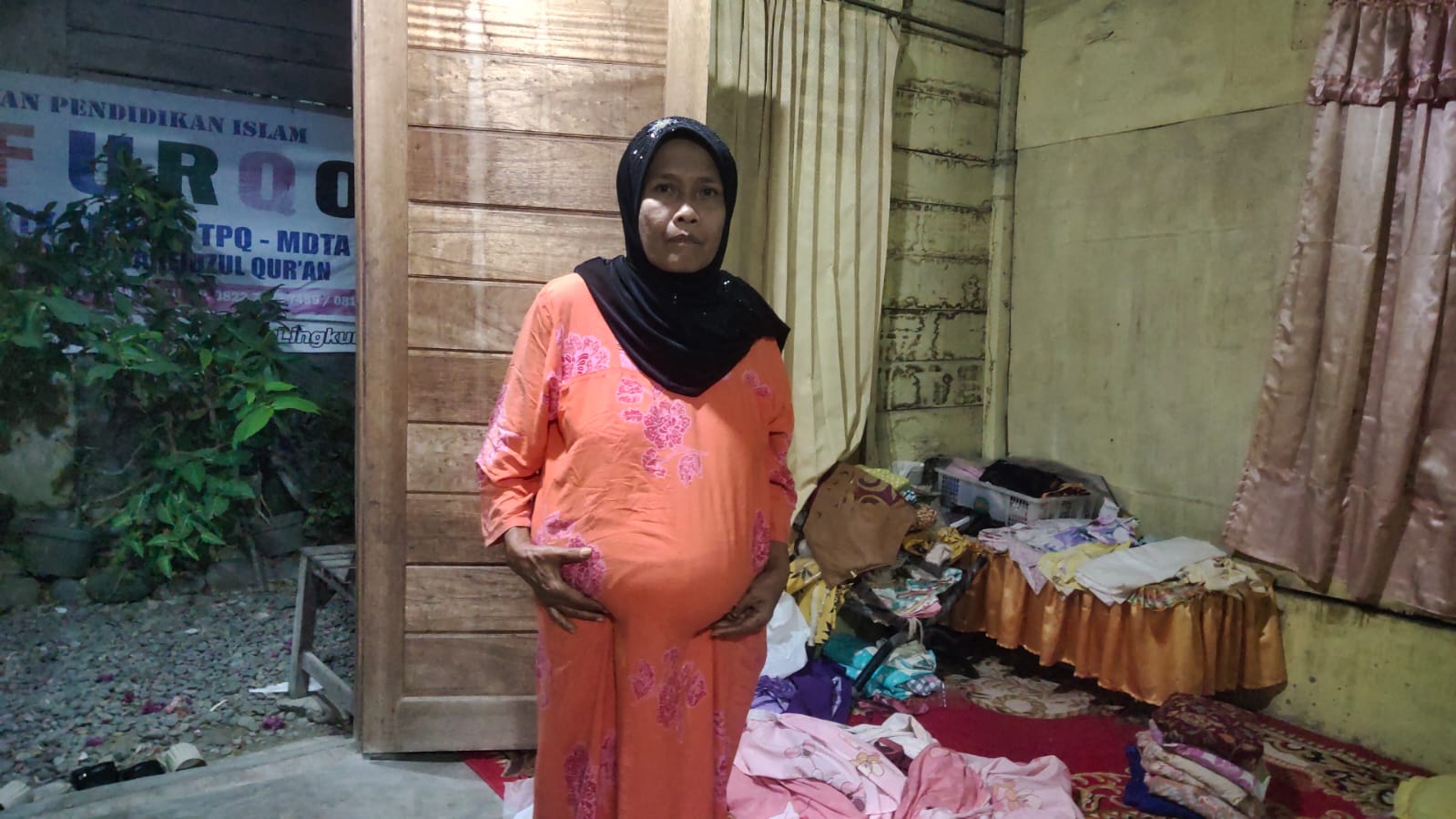 Malijah Warga Kel.Pasar Hilir  Penderita Kanker Butuh Pertolongan