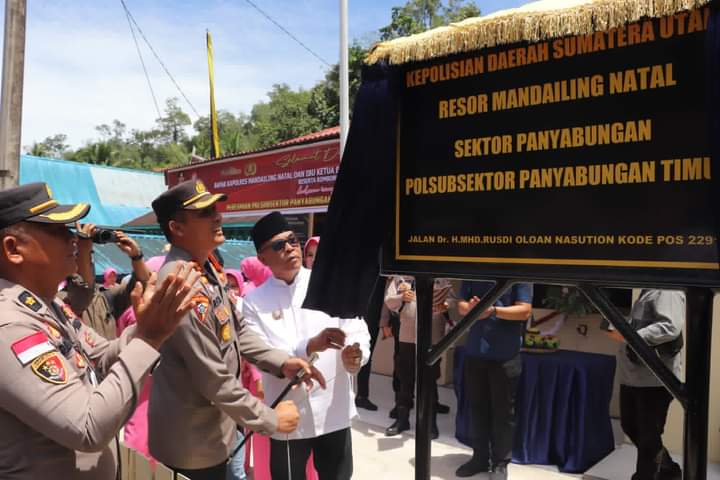 Polsubsektor P.Bungan Timur Diresmikan, Kapolres Madina Santuni Anak Yatim