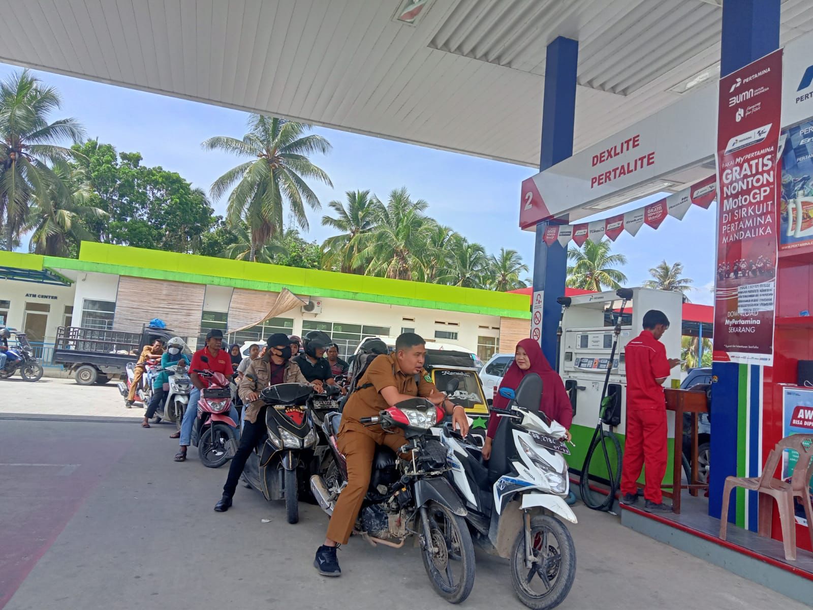 BBM Naik, Parbetor dan Pedagang di Madina Tolak Kenaikan BBM dan ” Rugi ” Waktu