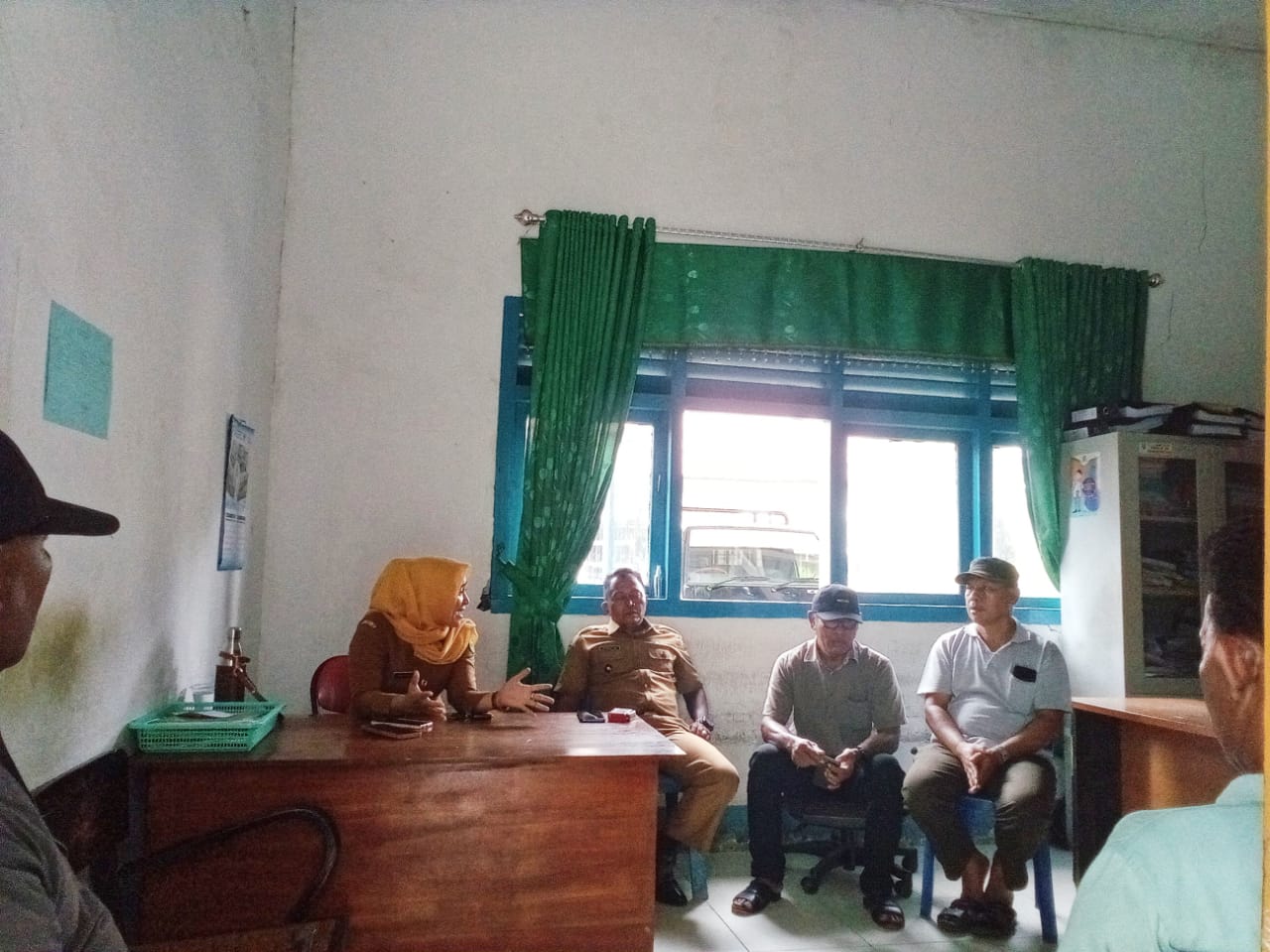 Makin Seru.!!!, Giliran Pj.Kades Kec.Natal di Pertanyakan Warga