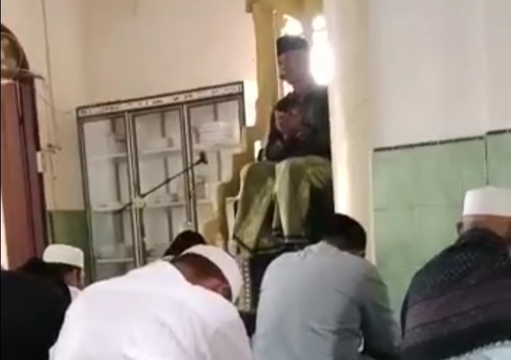 Camat Ranto Baek Jadi Khatib Jumat