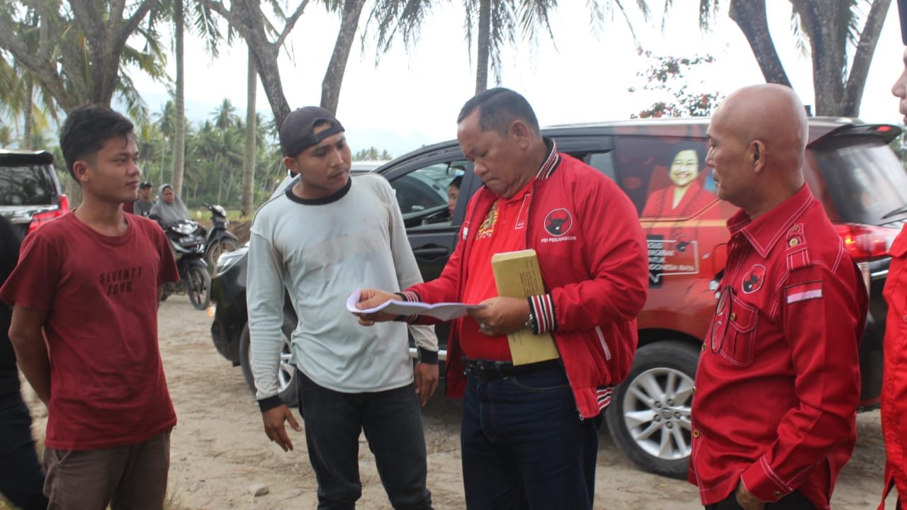 Air Sawah Kurang, Kelompok Tani Anak Muda Nagajuang Cegat Ketua DPD.PDI Perjuangan Sumut