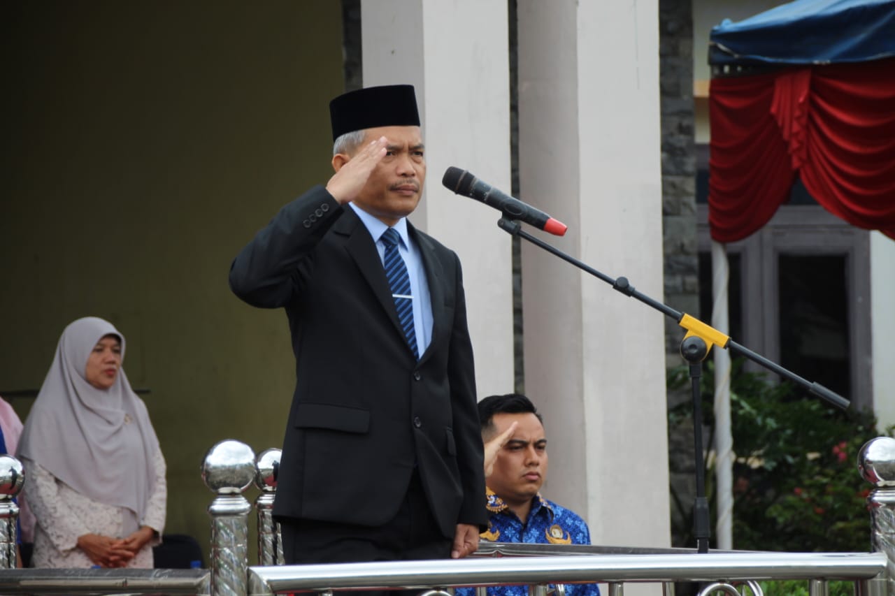 Upacara Hardiknas di Padang Lawas Sukses