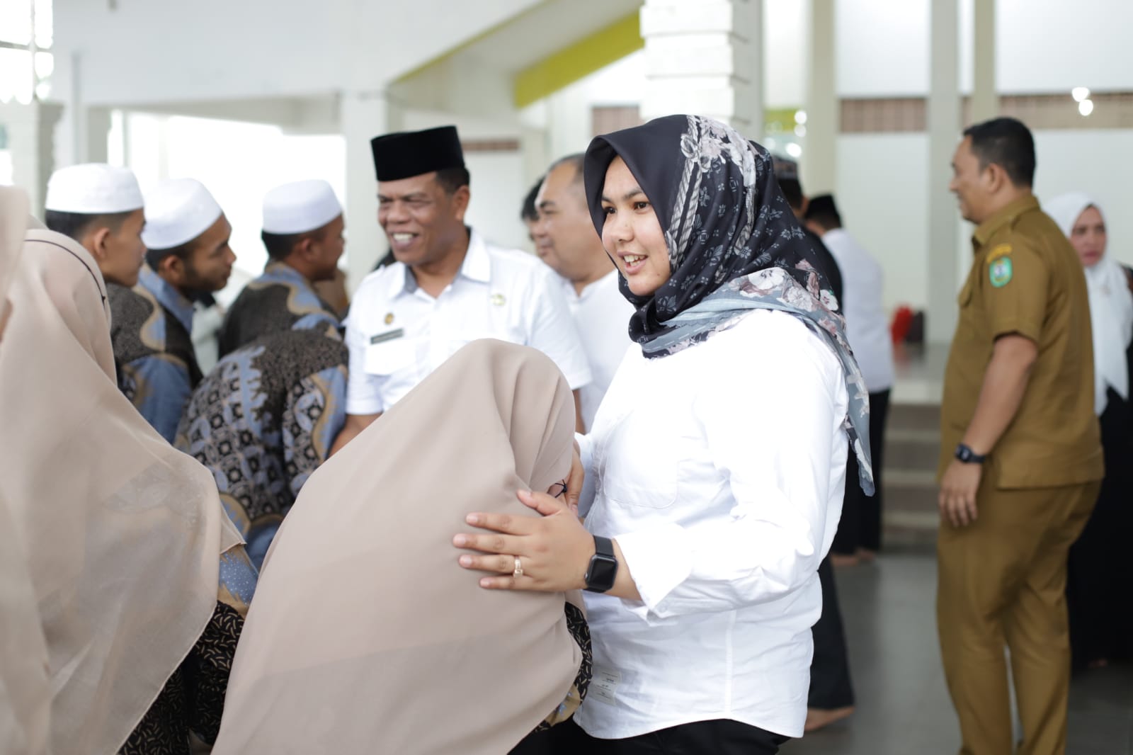 Atika Lepas Kafilah MTQH Madina ke Tingkat Provinsi