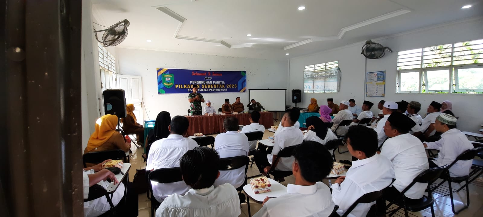 216 Orang Panitia Pilkades 2023 di Kukuhkan Camat Panyabungan.
