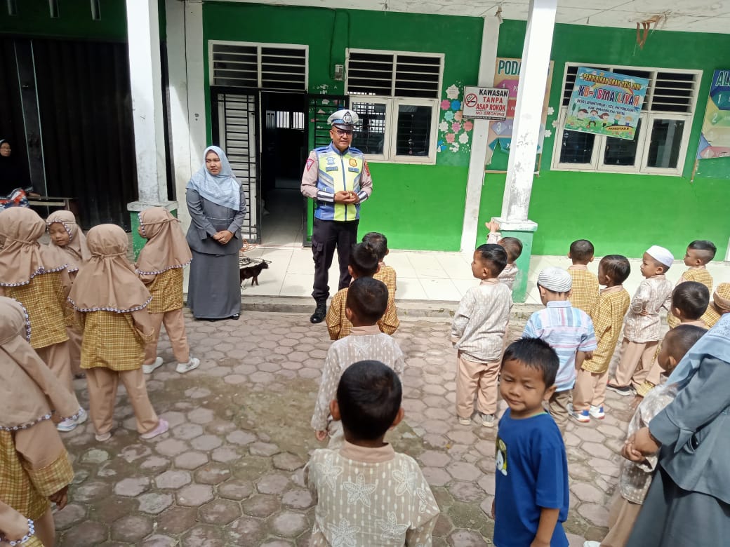 Sat Lantas Polres Madina Kunjungi PAUD Islaniyah Desa Lumban Pasir