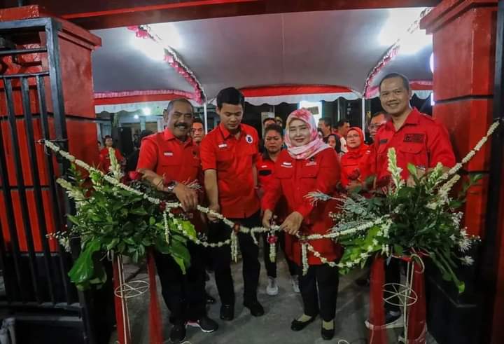 Ketua DPC.PDI Perjuangan Surakarta Resmikan Kantor BMI Solo