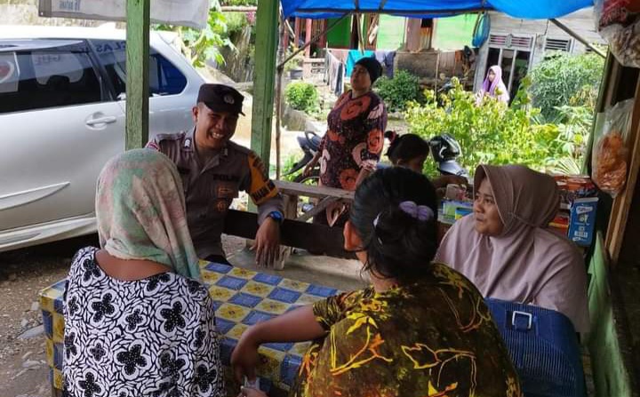 Pasca Pilkades Serentak 2023, Brigadir Yusron Sambangi Warga Manisak