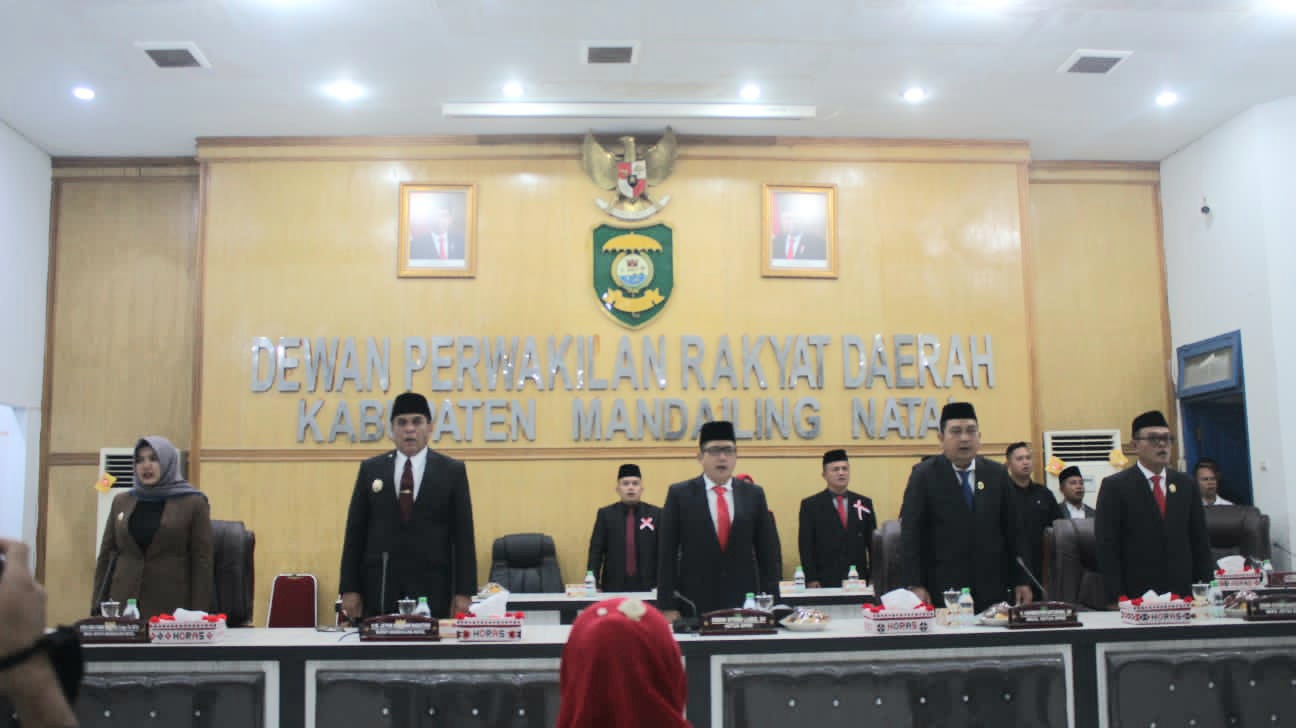 ” Rasa Kebangsaan Minim ” 22 Anggota DPRD Madina Tidak Hadir