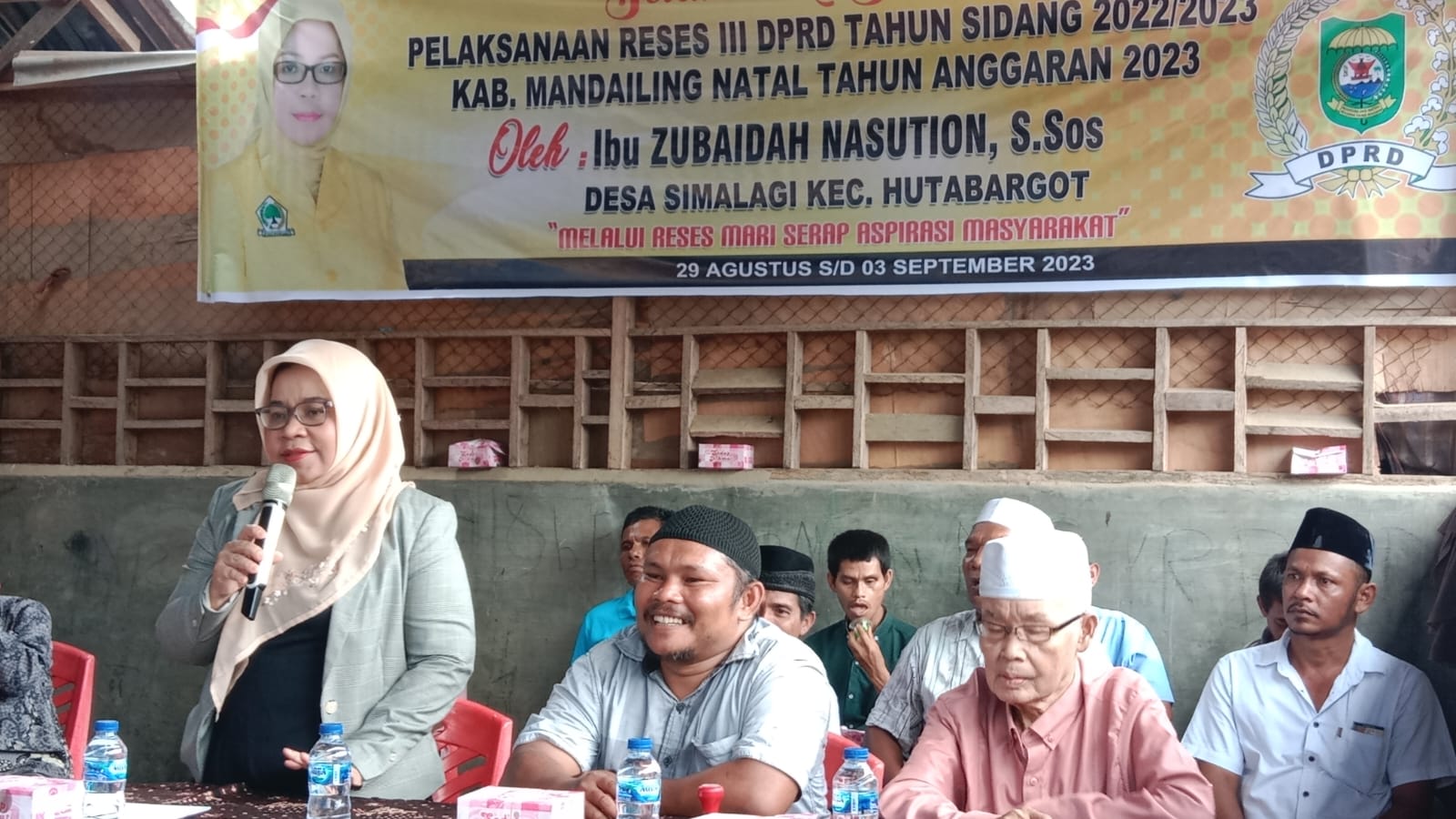 Zubaidah Fraksi Golkar Reses di Kec.Hutabargot.