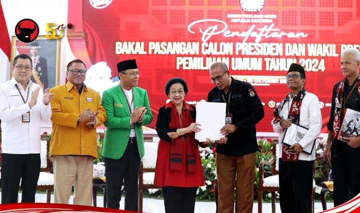 Daftarkan Paslon ke KPU, Megawati Sebut Ganjar-Mahfud Harapan Baru Bagi Rakyat Indonesia
