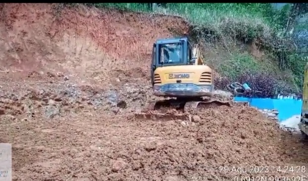 Kadis Perkim Madina : Dilewati Excavator, Segera Diperbaiki