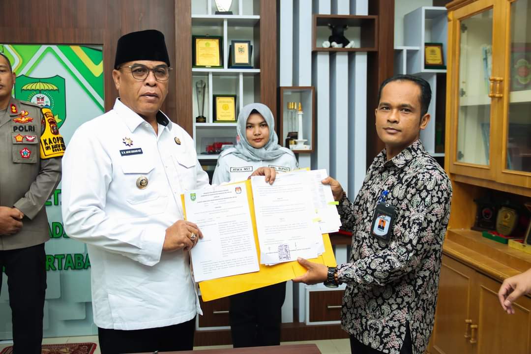 Bupati Madina Tandatangani NPHD untuk Pilkada 2024