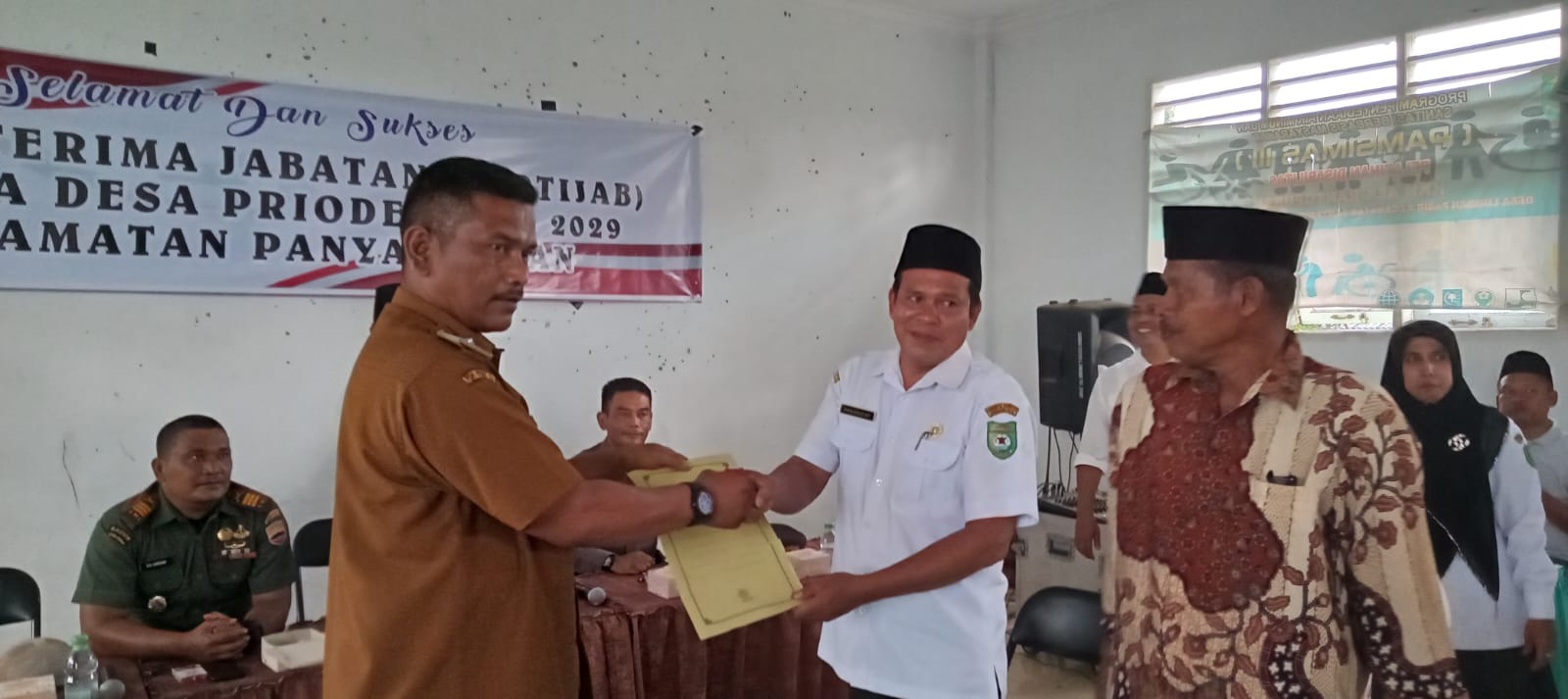Muspika Hadir, Sertijab 24 Kades Kec.Panyabungan Sukses