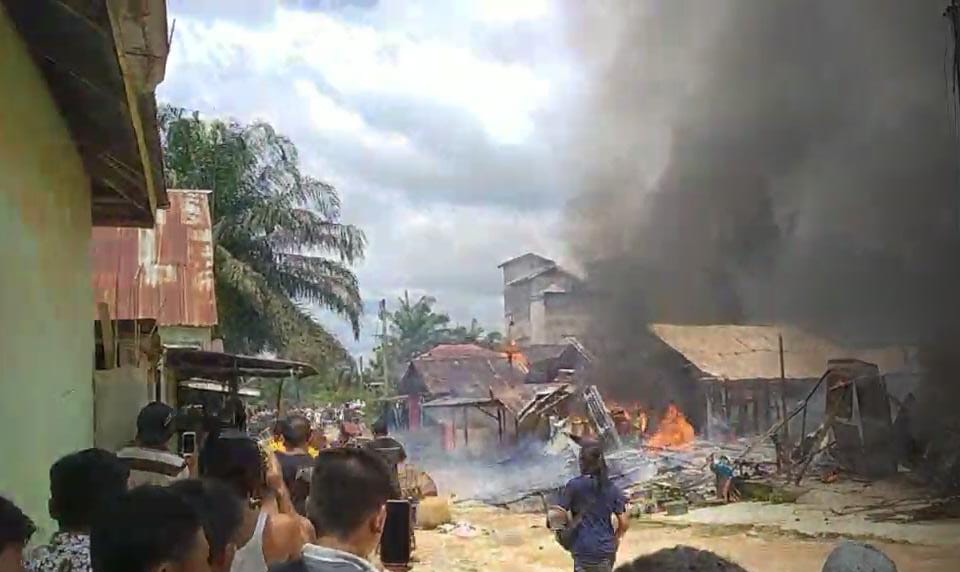 Soal Kebakaran di Desa Wonosari, Ini Kata Camat Sinunukan