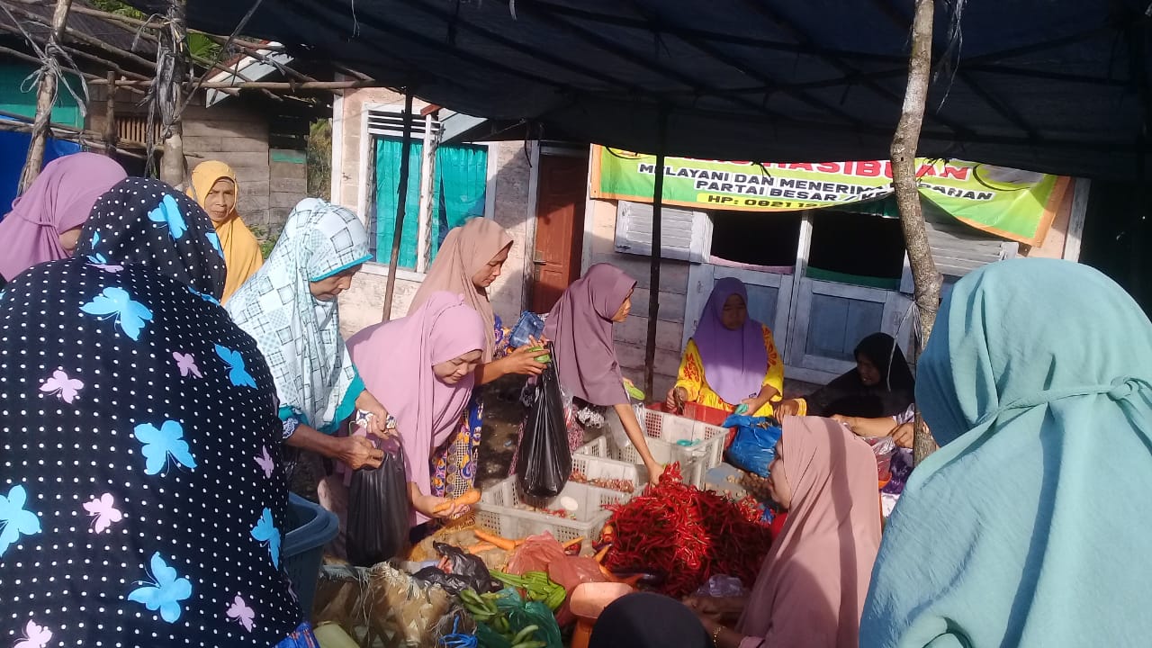 Dampak Longsor Tanobato, Harga Sembako di Pasar Bangkelang Kec.Batang Natal Melambung