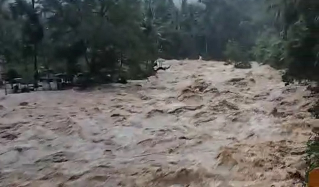 Breaking News, Akibat Hujan Deras, Banjir dan Longsor di Mandailing Natal