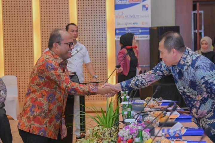Pj. Walikota Padangsidimpuan Hadiri RUPS Tahunan dan RUPS LB PT. Bank Sumut