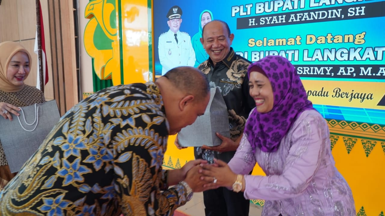 Syah Afandin Titip Kabupaten Langkat Kepada Pj Bupati 