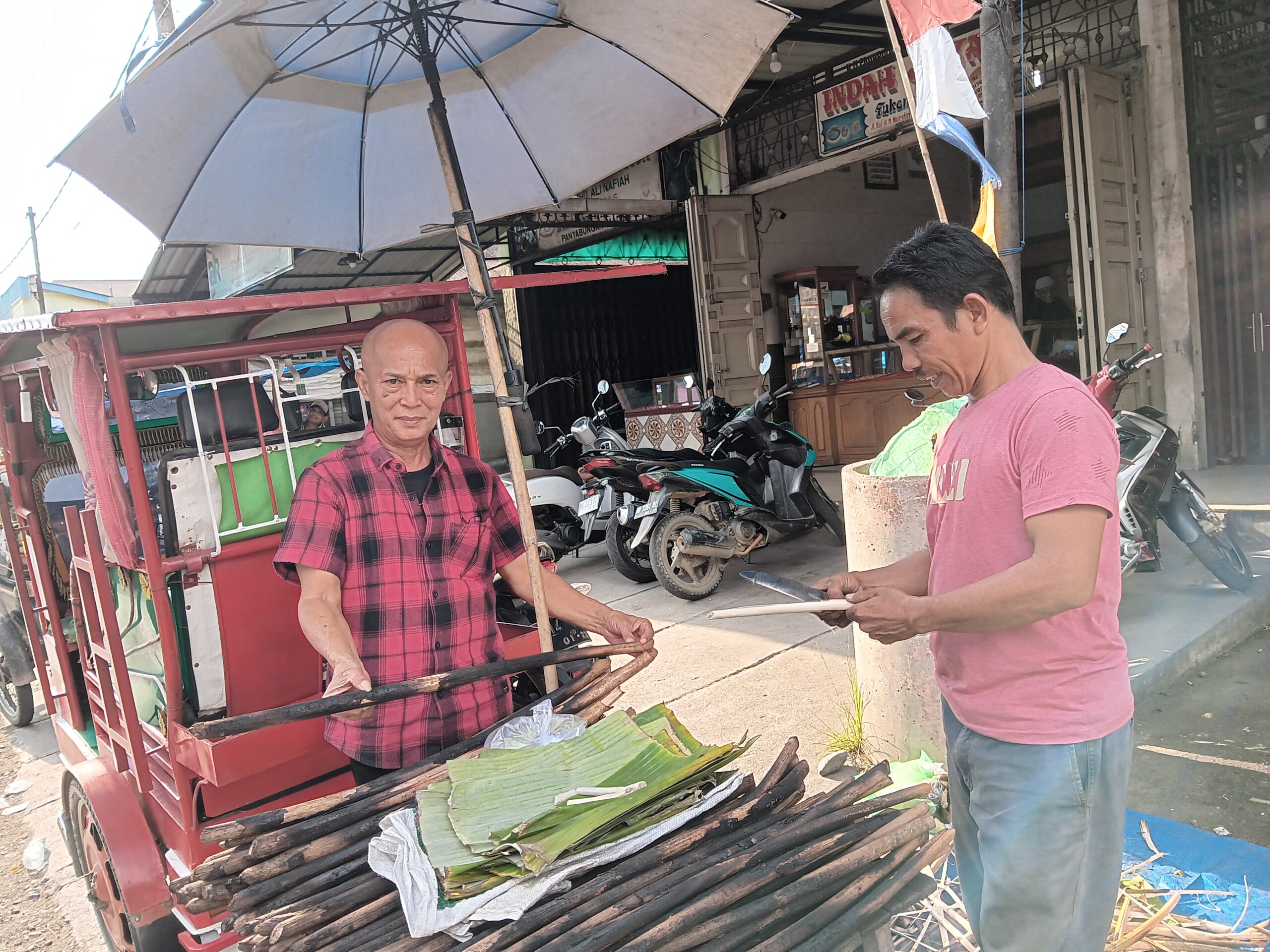 Harga Pusuk Otang Rp 5.000/Batang di Panyabungan