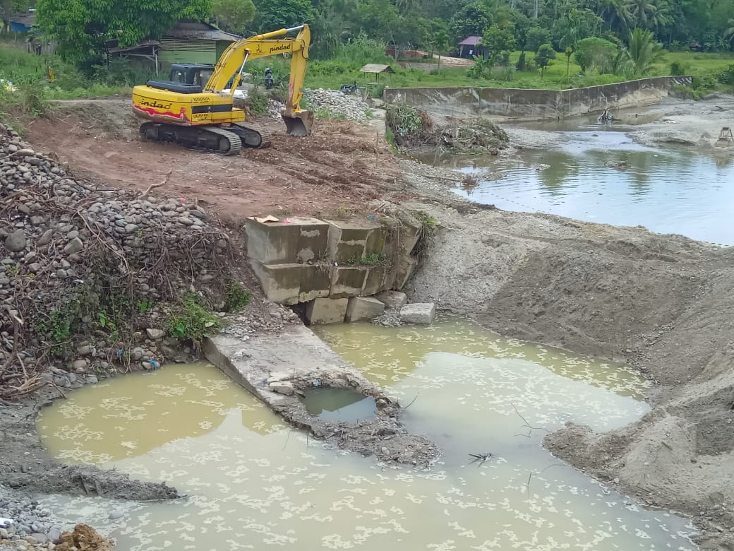 Perbaikan Sipon Zal Kanan Irigasi Batang Gadis ” Korupsi ” Gaya Baru, Kadis PUPR Madina ” Bungkam “