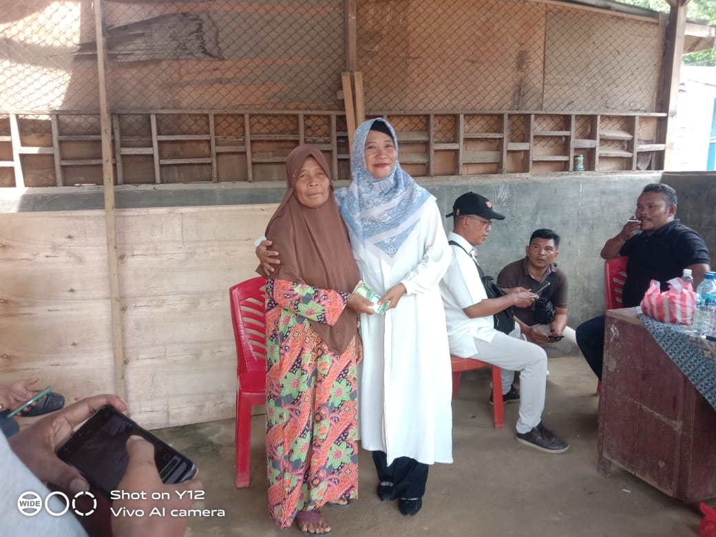 BLT -DD di Kec.Hutabargot Disalurkan dan Disaksikan Camat