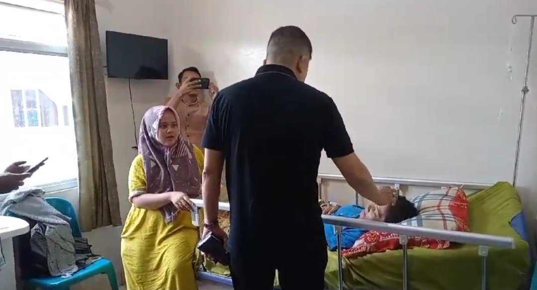 Terimakasih Ketua DPRD Madina Telah Bezuk Ibunda Kami