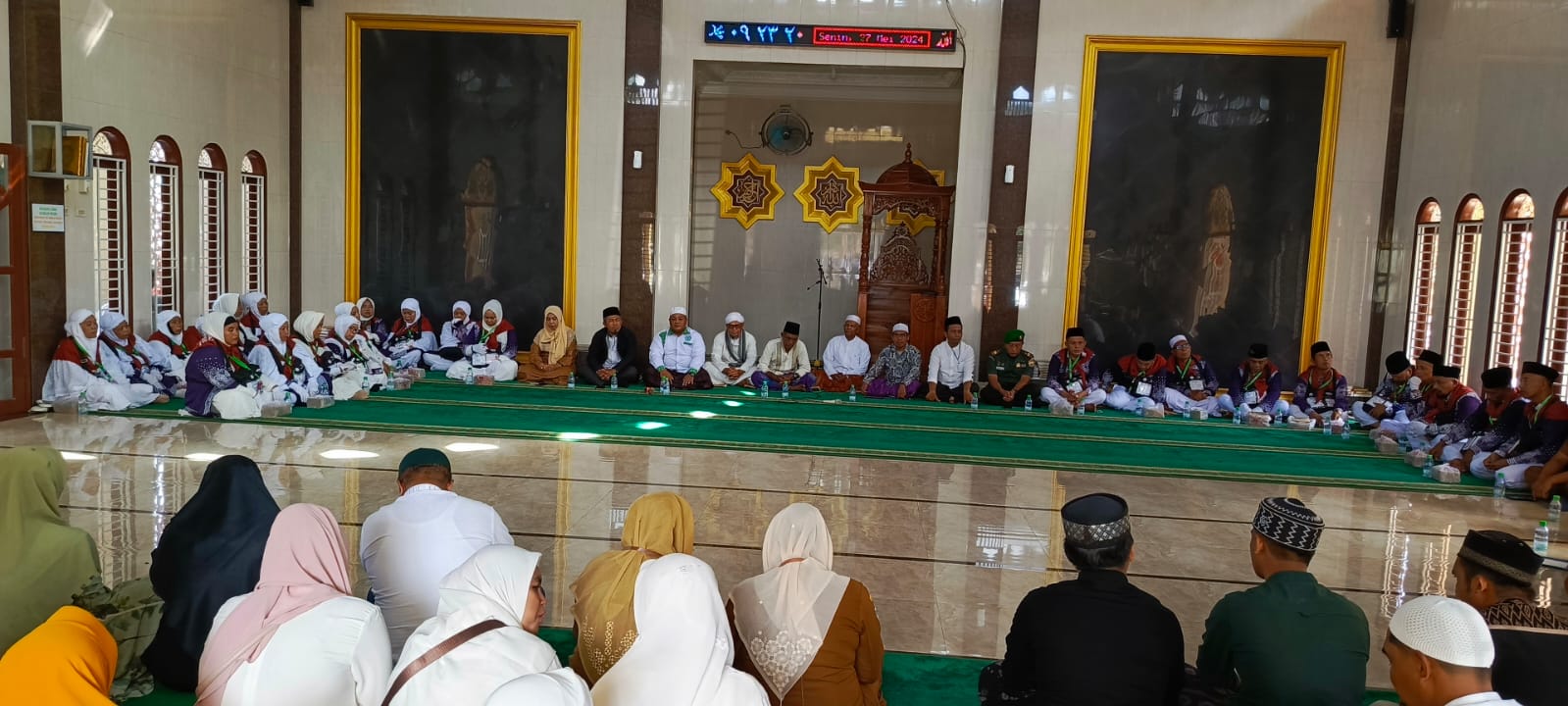 Camat Lepas 25 Orang Calhaj Dari Kec.Bukit Malintang