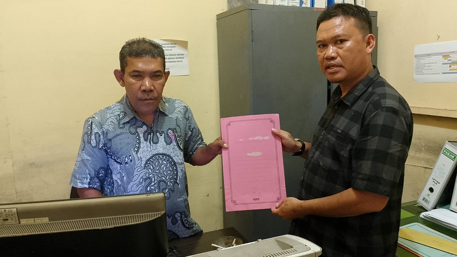 Tentang Ketua PPK , Kades Hutabargot Sampaikan Surat Mosi Tidak Percaya