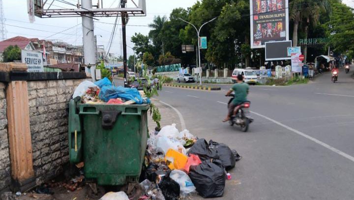 Tak Becus Atasi Sampah, Pemkab Madina Pantas Kena Sumpah-Serapah?