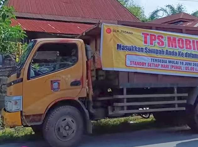 Bantu Warga, DLH Padang Sediakan ” TPS Mobile “
