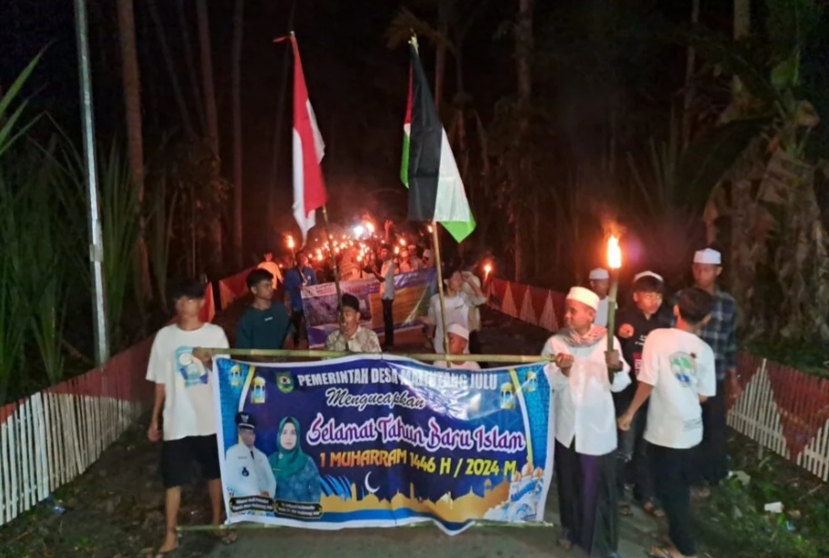 Sambut 1 Muharram 1446 H, Pawai Obor di Kec.Bukit Malintang Semarak