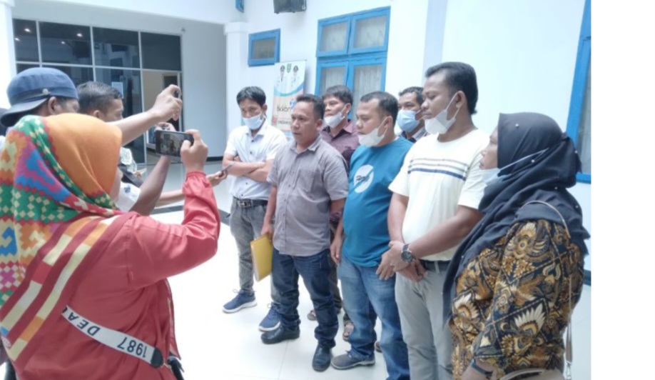 Soal PTPN IV, Warga Kampung Kapas 1 Kec.Batahan Ke – Redaksi Media PT.Malintang Pos Group (1)
